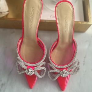 Mach & Mach miles PVC low healed mules